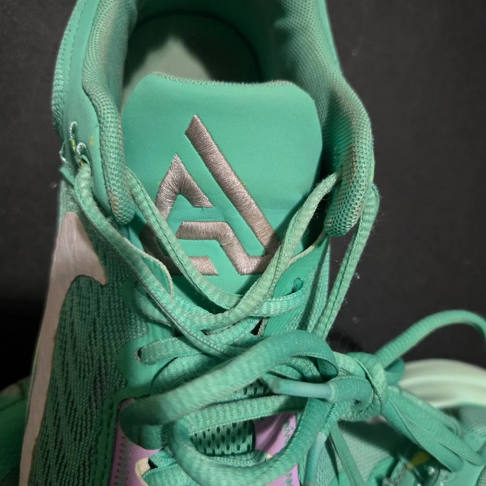 Nike Giannis Immortality 2 Enamel Green Basketball Shoes DM0825-300 Womens 9.5